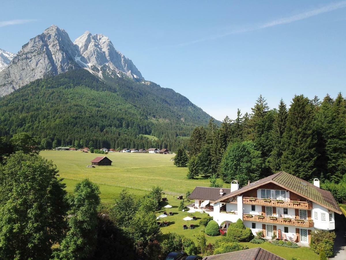 Hotel Längenfelder Hof Grainau Exteriör bild